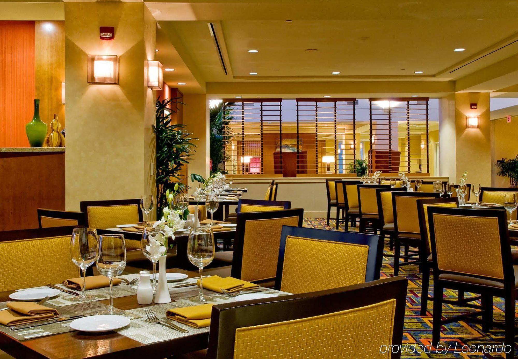 Hotel Marriott At The Convention Center